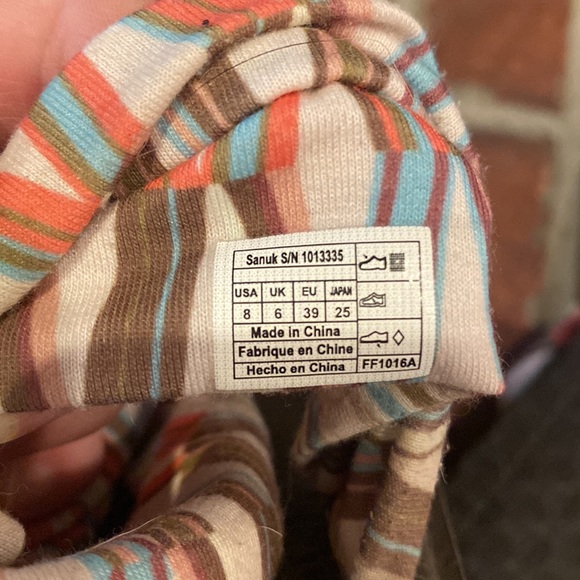 Sanuk Sandals Size 8 - Picture 5 of 5